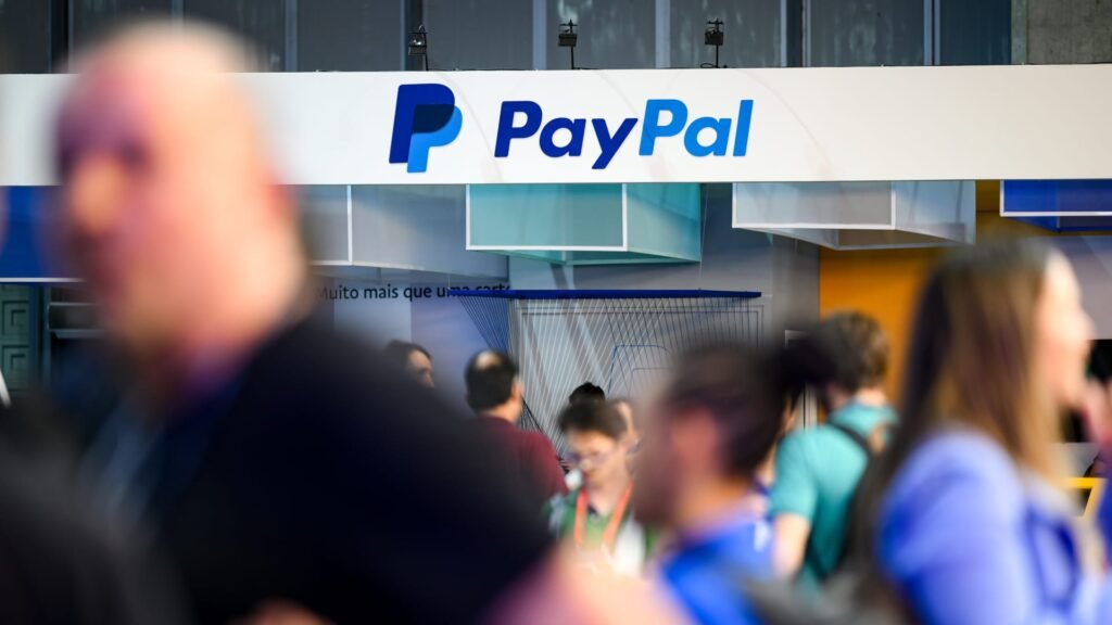 PayPal reports first-quarter earnings beat, preserves forecast