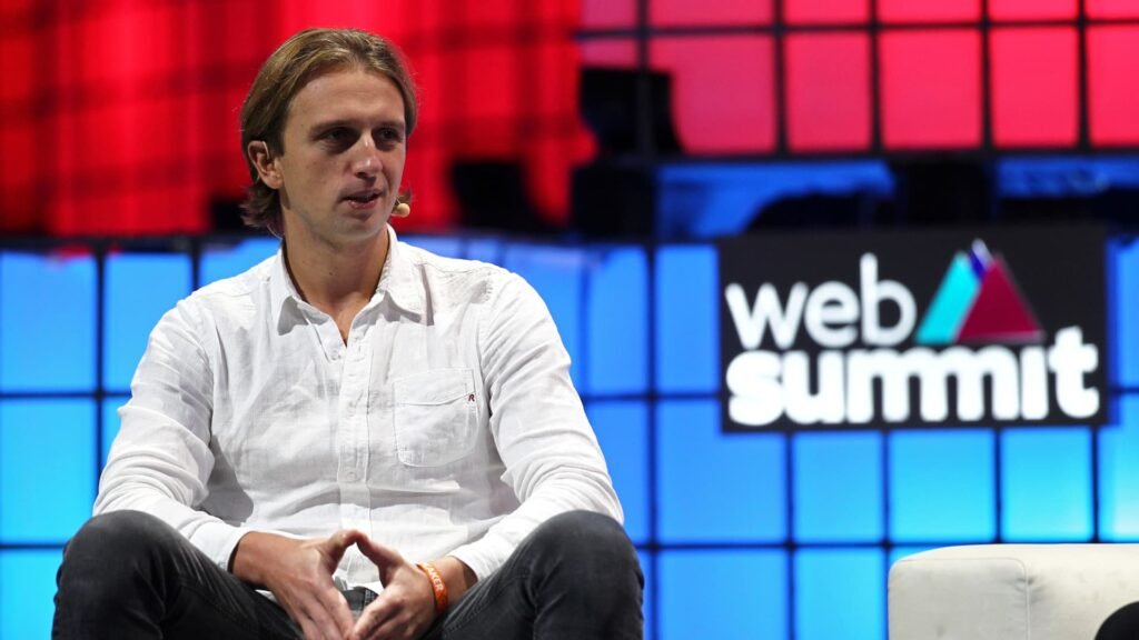 British fintech Revolut tops $1 billion in earnings as profits jumps 72%