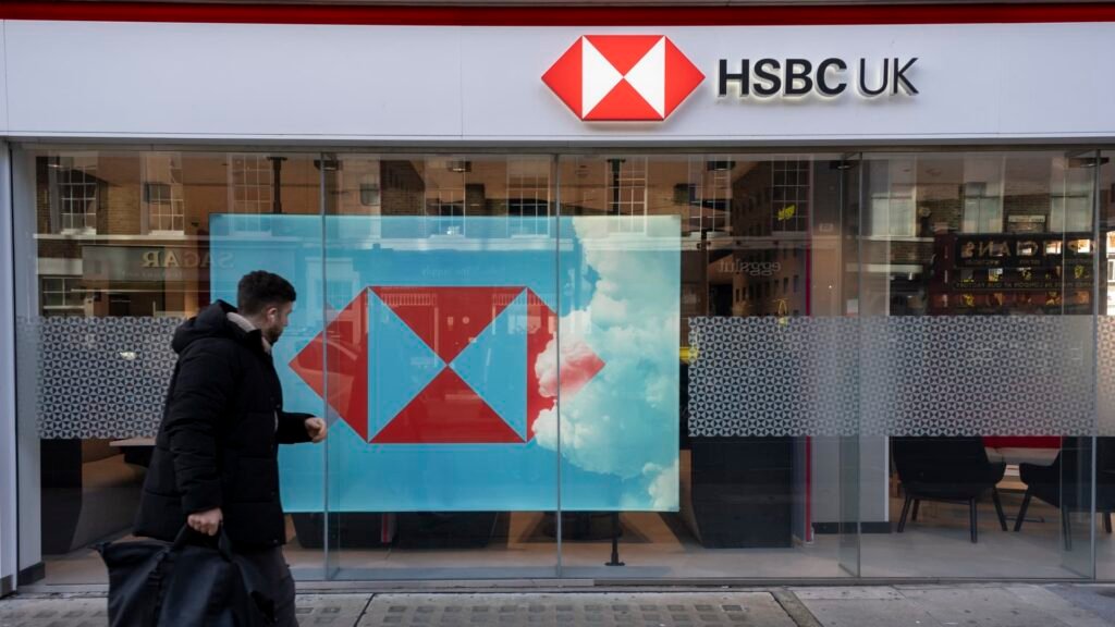 HSBC first-quarter profit increases 317% from previous quarter, topping expectations