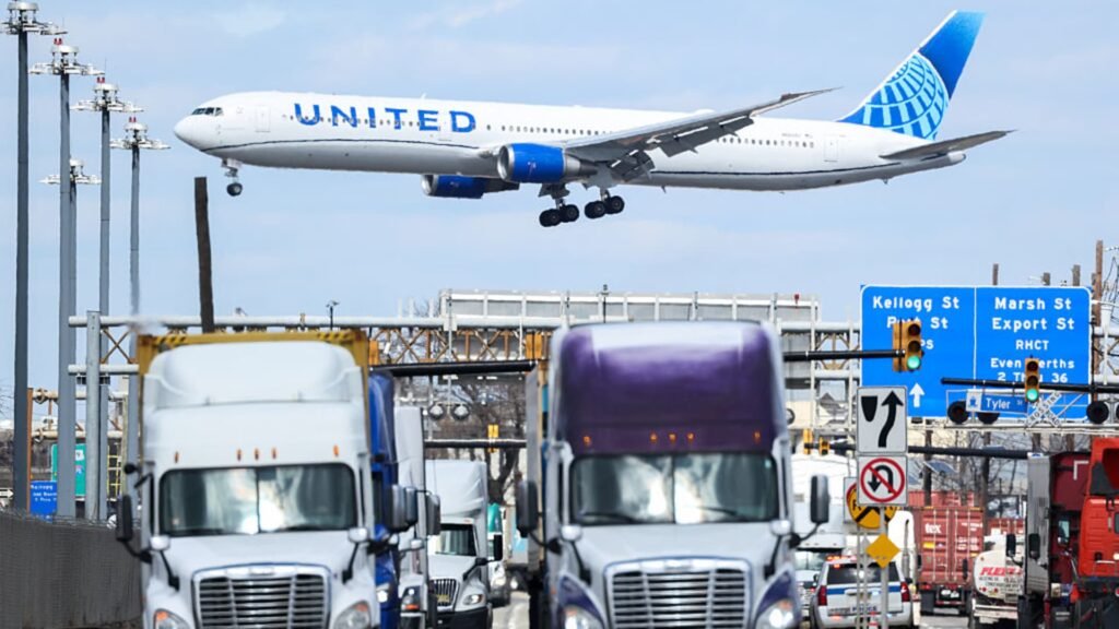 United Airlines provides 2 2025 profit outlooks, calling economy ‘difficult’ to forecast