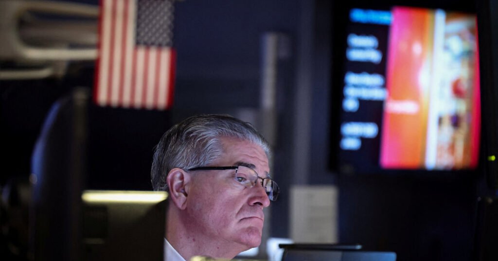 Stocks Slump Ahead of Trump’s Vehicle Tariffs