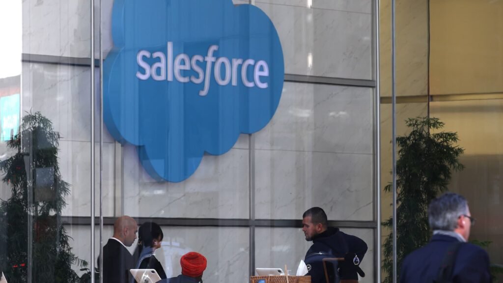 Why Salesforce’s beat-and-raise quarter isn’t silencing the stock’s skeptics
