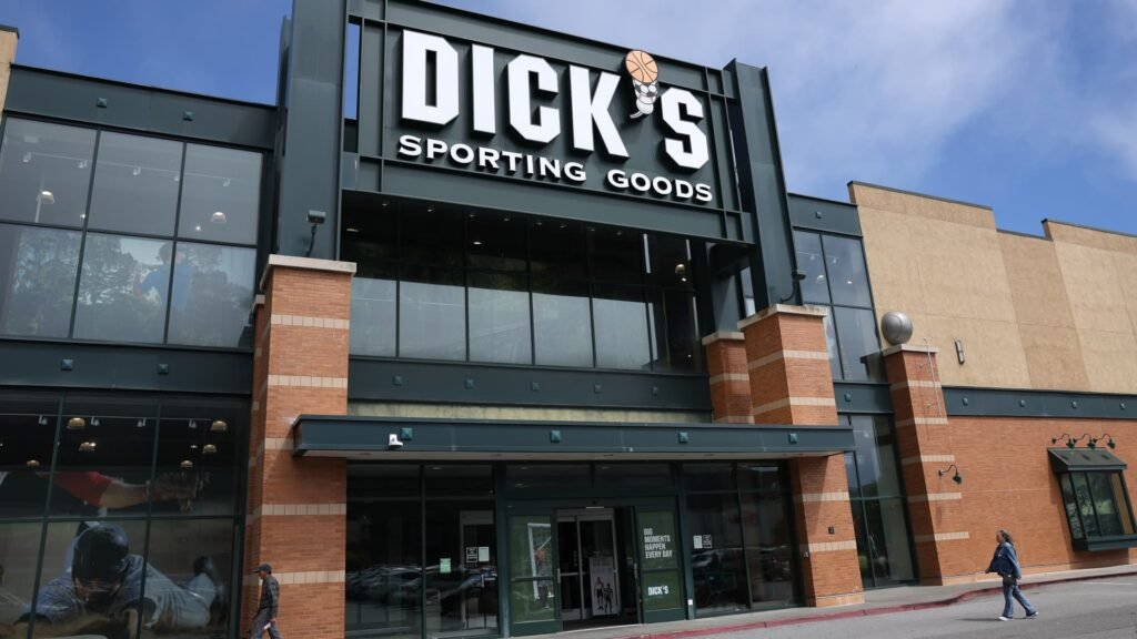 Cock’s Sporting Item waits full-year assistance– even with tariffs looming