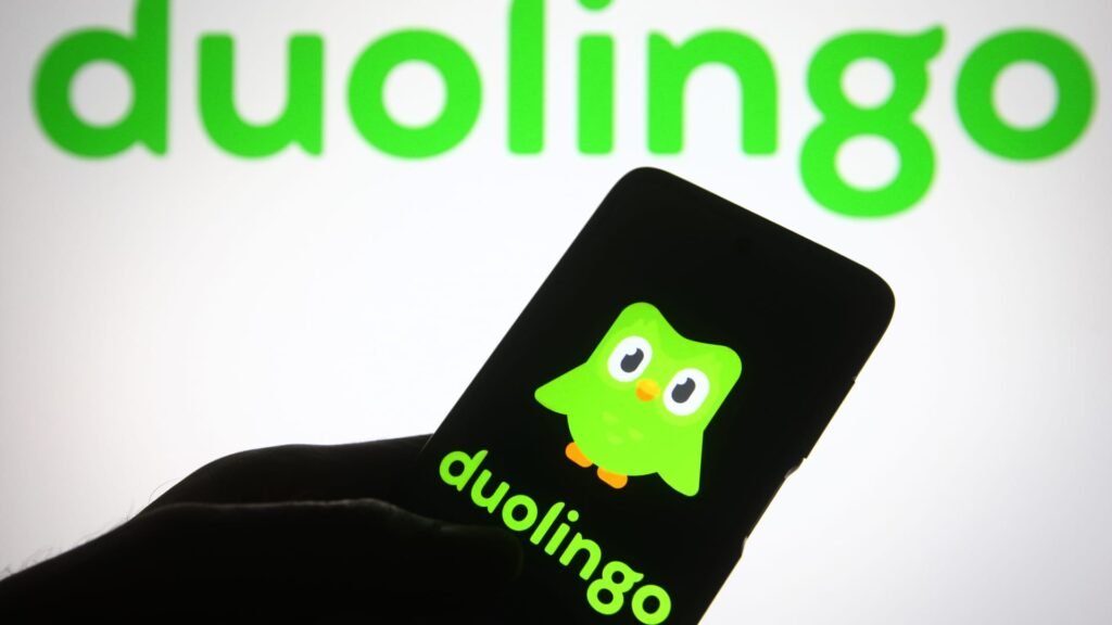 Duolingo stock increases 14% on increased assistance as AI powers user growth