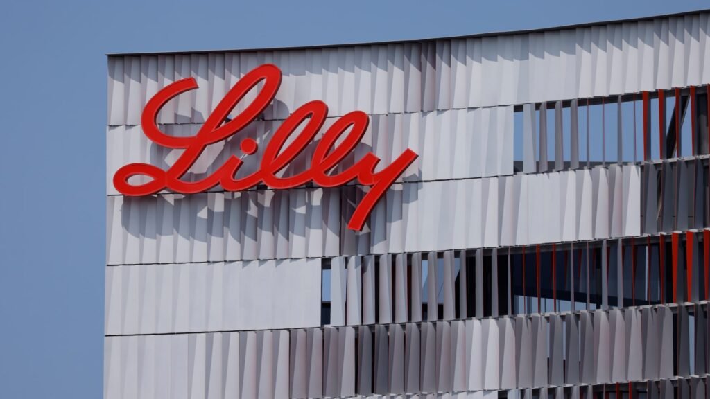Eli Lilly hikes 2025 outlook, tops quarterly quotes as Mounjaro, Zepbound sales soar