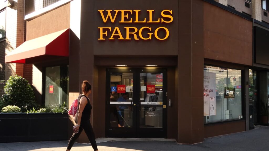 Wells Fargo quiets the skeptics with strong revenues and a renewed outlook